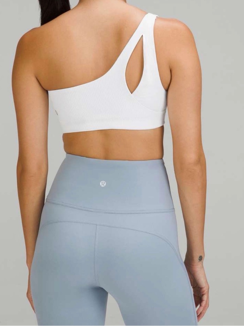 Lululemon Ribbed Nulu Asymmetrical Yoga Bra Light Support  Size 4